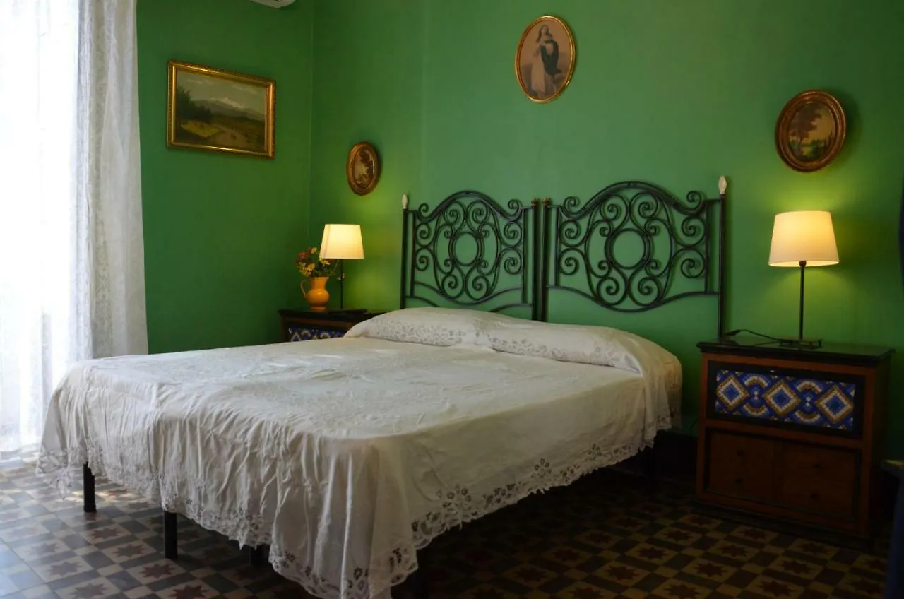 B&B Chapo Catania 0*,